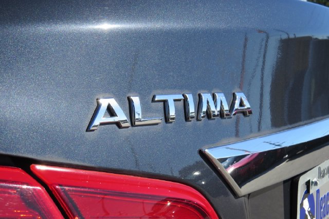Used 2018 Nissan Altima 2.5 S w/ S Convenience Package FWD image 12