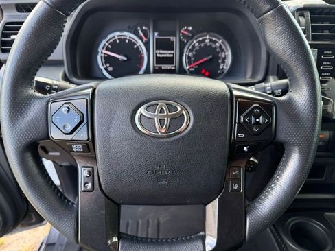 Used 2022 Toyota 4Runner TRD Off-Road Premium image 14