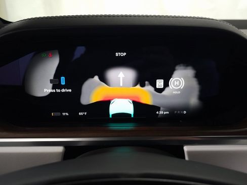 Used 2023 Tesla Model X image 21