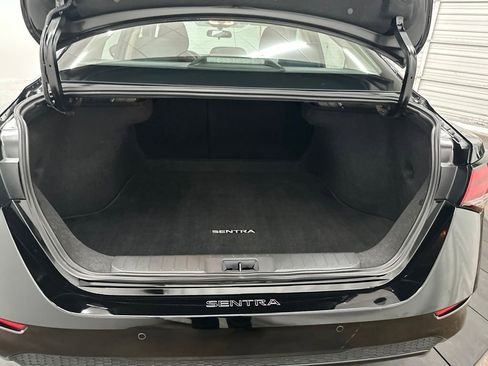 Used 2025 Nissan Sentra SV FWD image 21