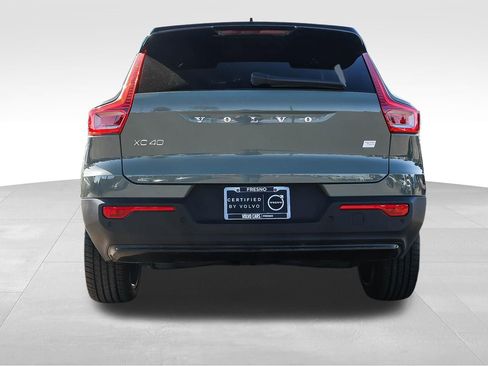 Used 2023 Volvo XC40 Recharge Ultimate AWD/4WD image 7