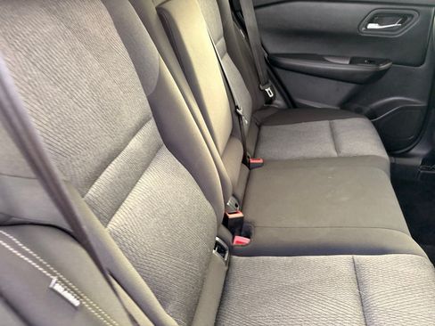 Used 2025 Nissan Rogue SV FWD image 14