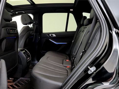 Used 2020 BMW X5 xDrive40i w/ Convenience Package image 21