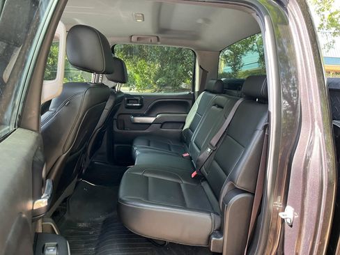 Used 2014 Chevrolet Silverado 1500 LTZ Z71 w/ LTZ Plus Package AWD/4WD image 12