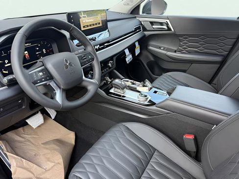 New 2026 Mitsubishi Outlander SEL FWD image 16