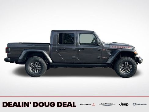 New 2026 Jeep Gladiator Mojave image 7