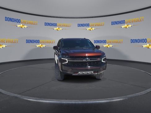 Used 2022 Chevrolet Suburban Z71 w/ Luxury Package image 6