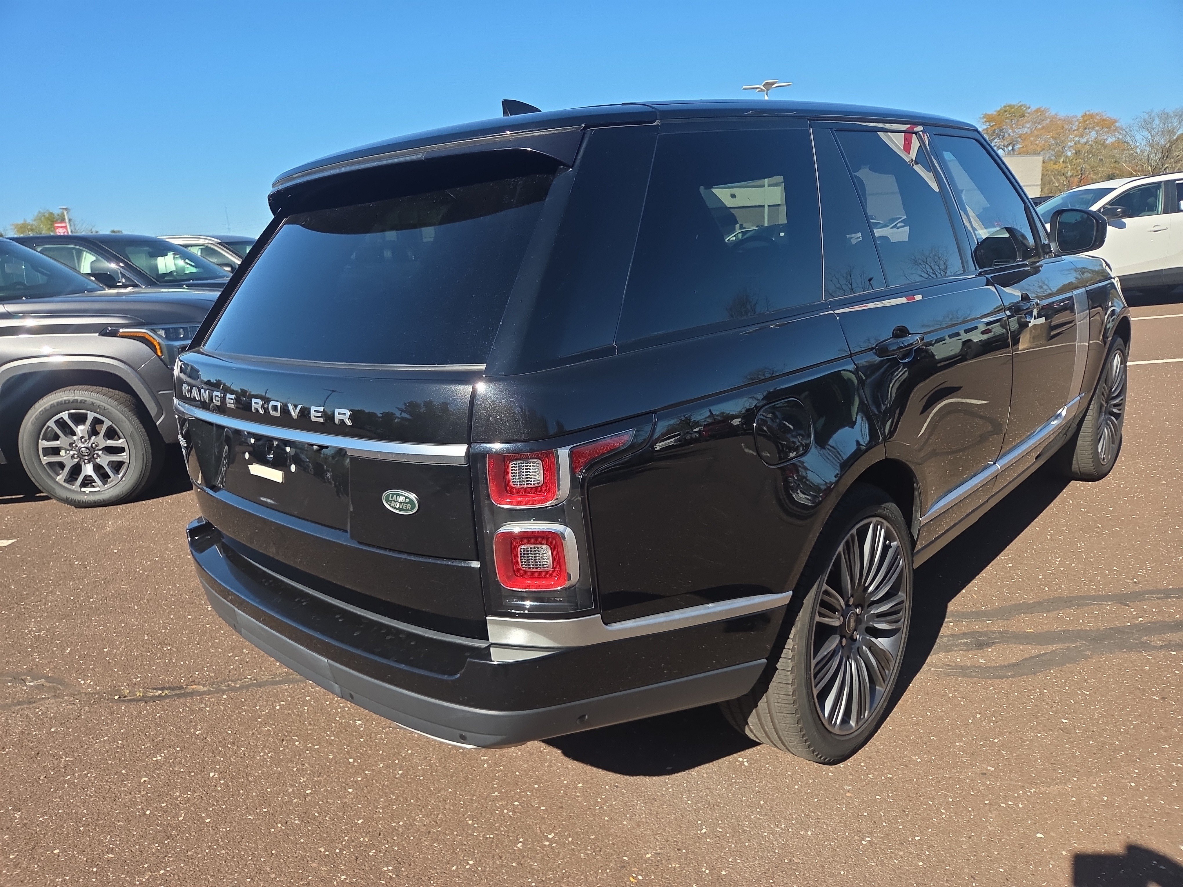 Used 2022 Land Rover Range Rover Westminster Edition AWD/4WD image 3