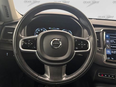 Used 2020 Volvo XC90 T6 Momentum AWD/4WD image 39