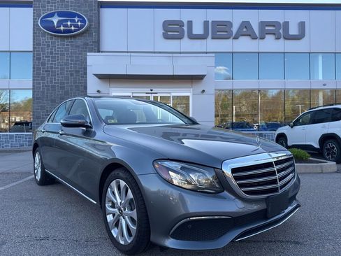 Used 2018 Mercedes-Benz E 300 4MATIC image 1