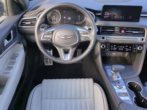 Certified 2025 Genesis G70 2.5T w/ Sport Prestige Package RWD image 18