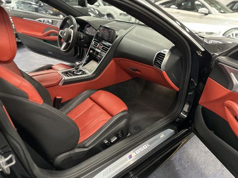 Used 2019 BMW M850i xDrive Convertible image 32