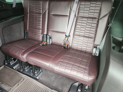 Used 2023 Cadillac Escalade ESV Sport Platinum w/ LPO, ONYX Package RWD image 25