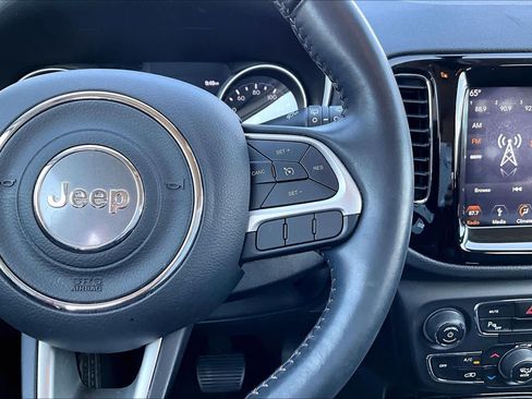 Used 2019 Jeep Compass Limited w/ Safety & Security Group FWD image 21