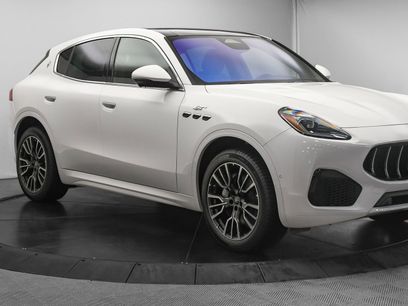 New 2024 Maserati Grecale GT