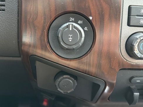 Used 2011 Ford F250 Lariat w/ Lariat Ultimate Pkg image 15