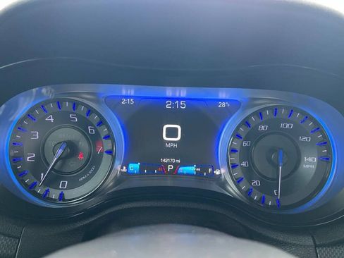 Used 2015 Chrysler 300 S image 17