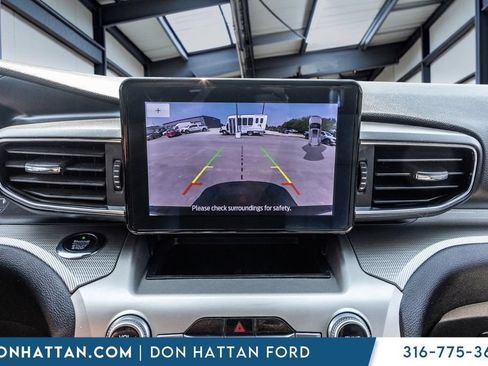Used 2021 Ford Explorer XLT w/ Equipment Group 202A AWD/4WD image 10