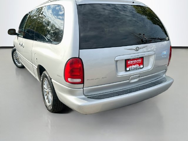 Used 2000 Chrysler Town & Country Limited AWD/4WD image 7