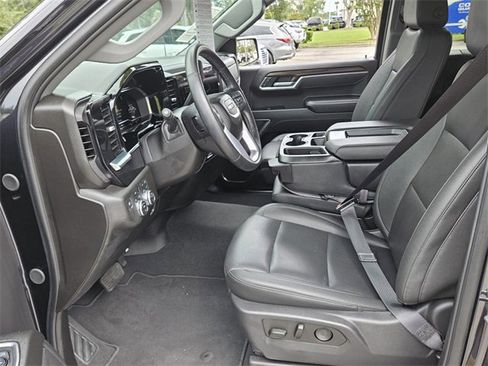 Used 2025 GMC Sierra 1500 SLT image 5