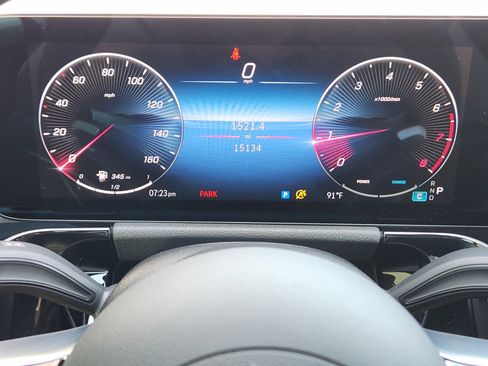 Used 2025 Mercedes-Benz GLA 250 image 9