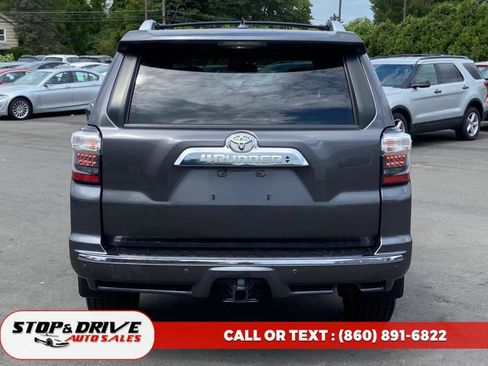 Used 2014 Toyota 4Runner Limited image 4
