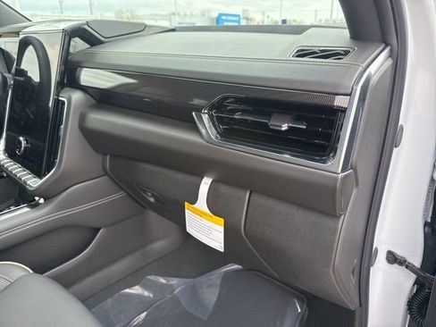 New 2026 GMC Yukon XL Elevation AWD/4WD image 61