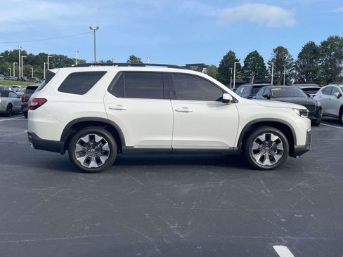 Used 2026 Honda Pilot Touring image 8