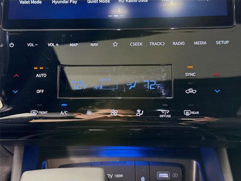 Used 2023 Hyundai Santa Cruz Limited w/ Cargo Package AWD/4WD image 18