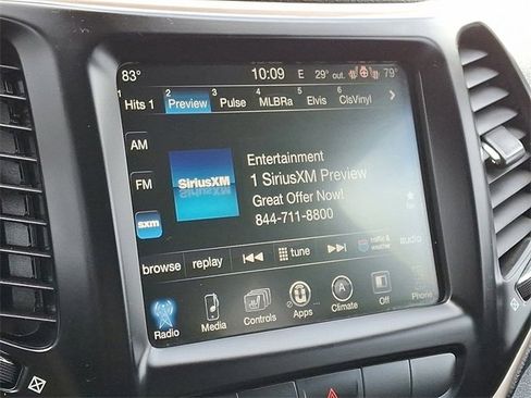 Used 2014 Jeep Cherokee Latitude w/ Comfort/Convenience Group image 3