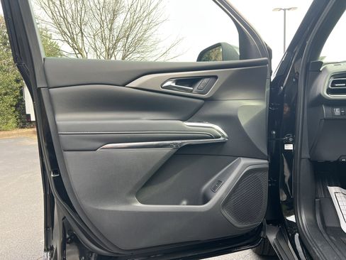 New 2026 Chevrolet Traverse LT image 15