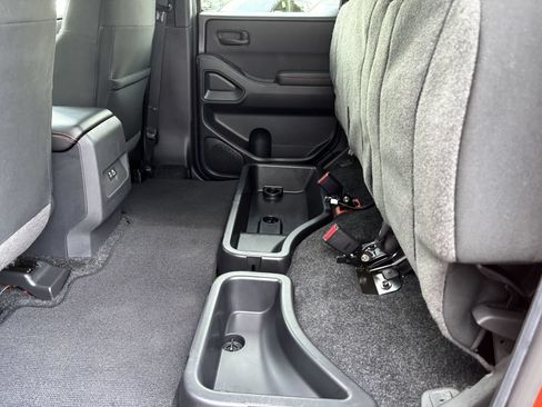 Used 2026 Nissan Frontier PRO-4X AWD/4WD image 24