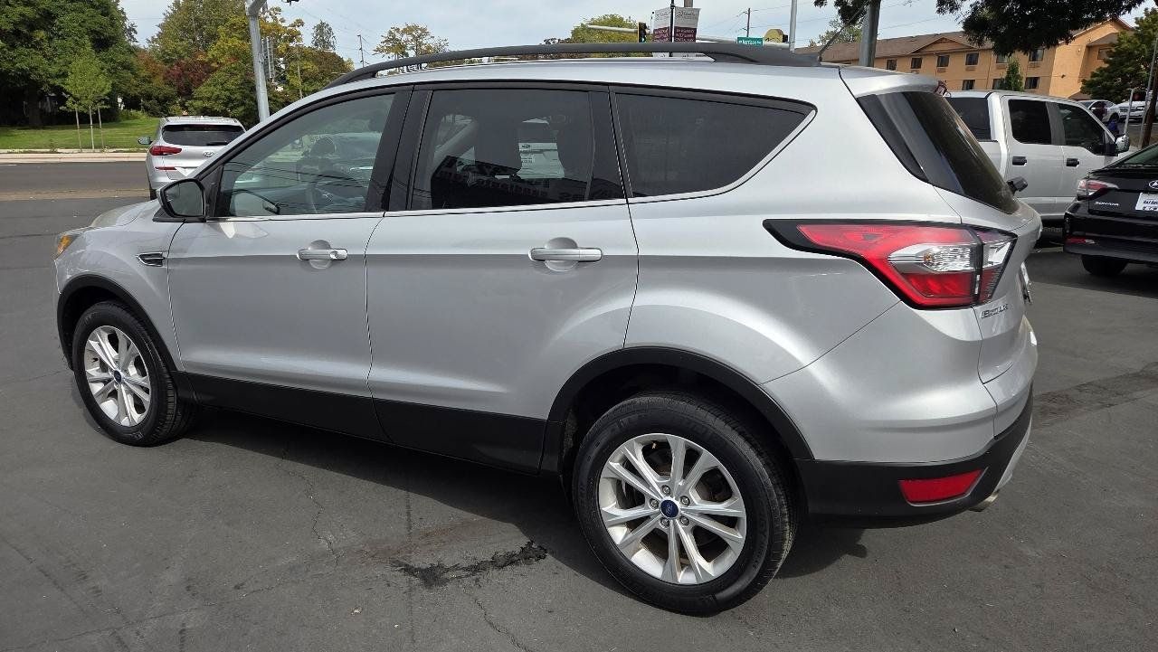 Used 2018 Ford Escape SE AWD/4WD image 12