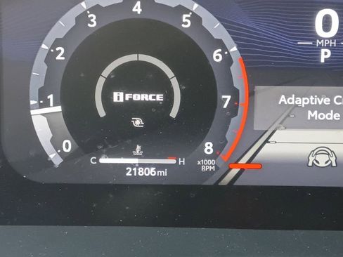 Used 2025 Toyota Tacoma TRD Off-Road image 2