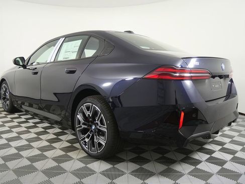 New 2026 BMW i5 eDrive40 w/ M Sport Package image 5