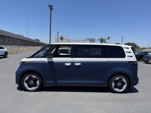 New 2025 Volkswagen ID. Buzz Pro S image 7