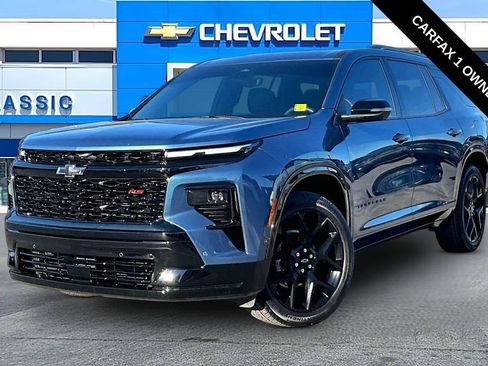 Used 2026 Chevrolet Traverse RS w/ LPO, Floor Liner Package AWD/4WD image 2