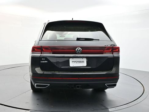 Used 2025 Volkswagen Atlas SE FWD image 6