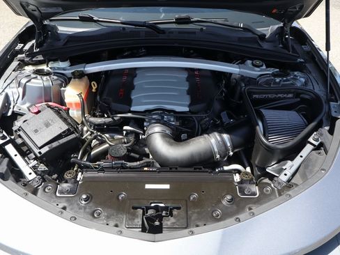 Used 2021 Chevrolet Camaro SS RWD image 11