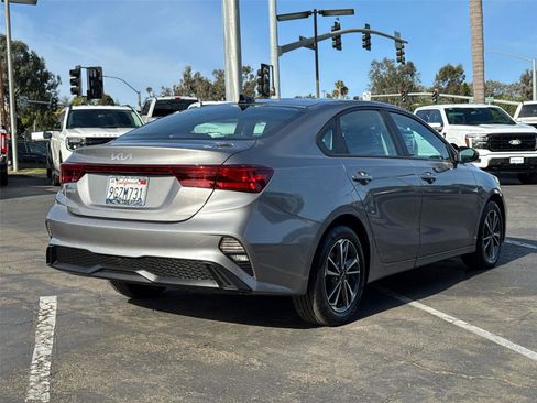 Used 2023 Kia Forte LXS w/ LXS Technology Package FWD image 12