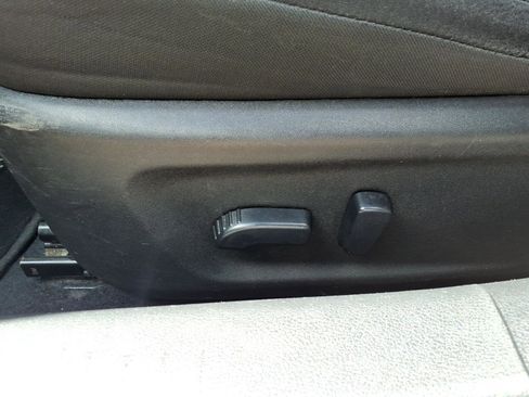 Used 2024 Nissan Altima 2.5 SV FWD image 8