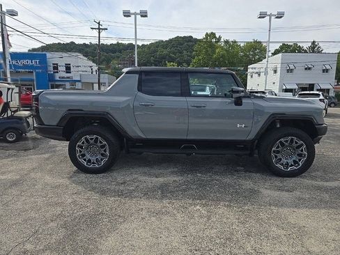 New 2025 GMC Hummer EV 3X image 14