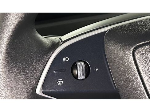 Used 2026 Tesla Model Y AWD image 25