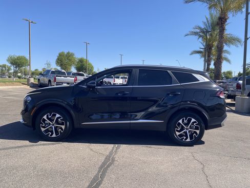 Certified 2023 Kia Sportage EX AWD/4WD image 3