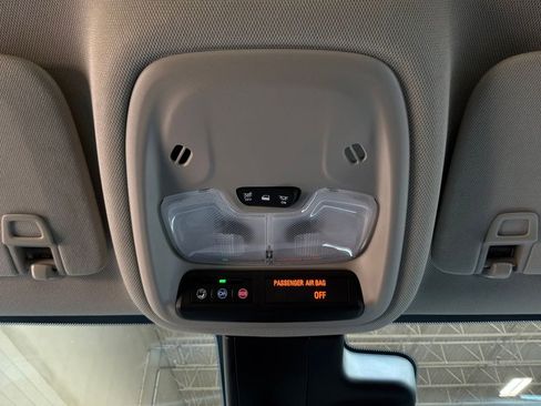 Used 2025 Buick Encore GX Preferred FWD image 15
