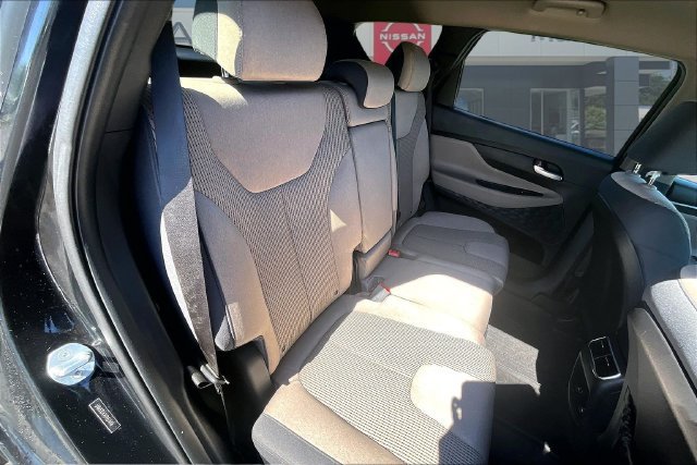 Used 2023 Hyundai Santa Fe SE AWD/4WD image 25
