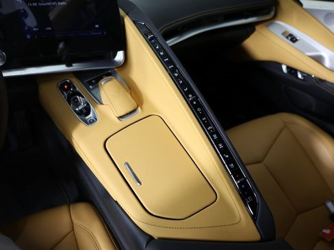 Certified 2025 Chevrolet Corvette Stingray Preferred Conv w/ Z51 Performance Package image 14