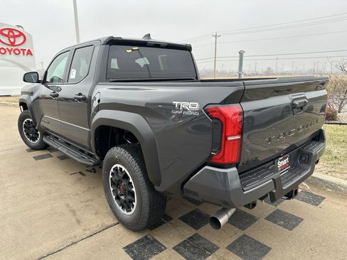 New 2026 Toyota Tacoma TRD Off-Road image 4