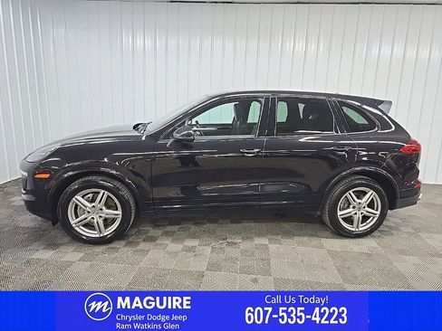 Used 2017 Porsche Cayenne Platinum Edition AWD/4WD image 6