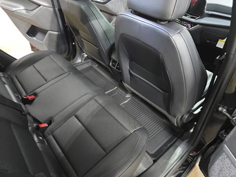 New 2026 Chevrolet Equinox LT w/ Convenience Package II image 12